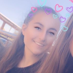Meet your Posher, Ayla